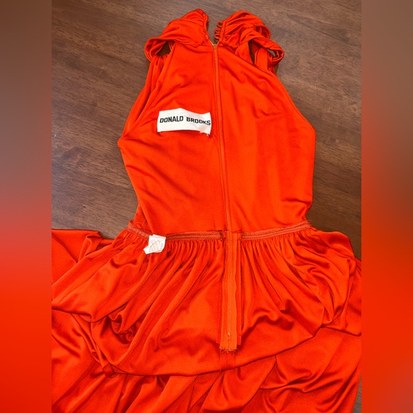 VTG 70s Donald Brooks Orange Crepe Grecian Jumpsuit Dramatic Wide Leg USA - Picture 12 of 13
